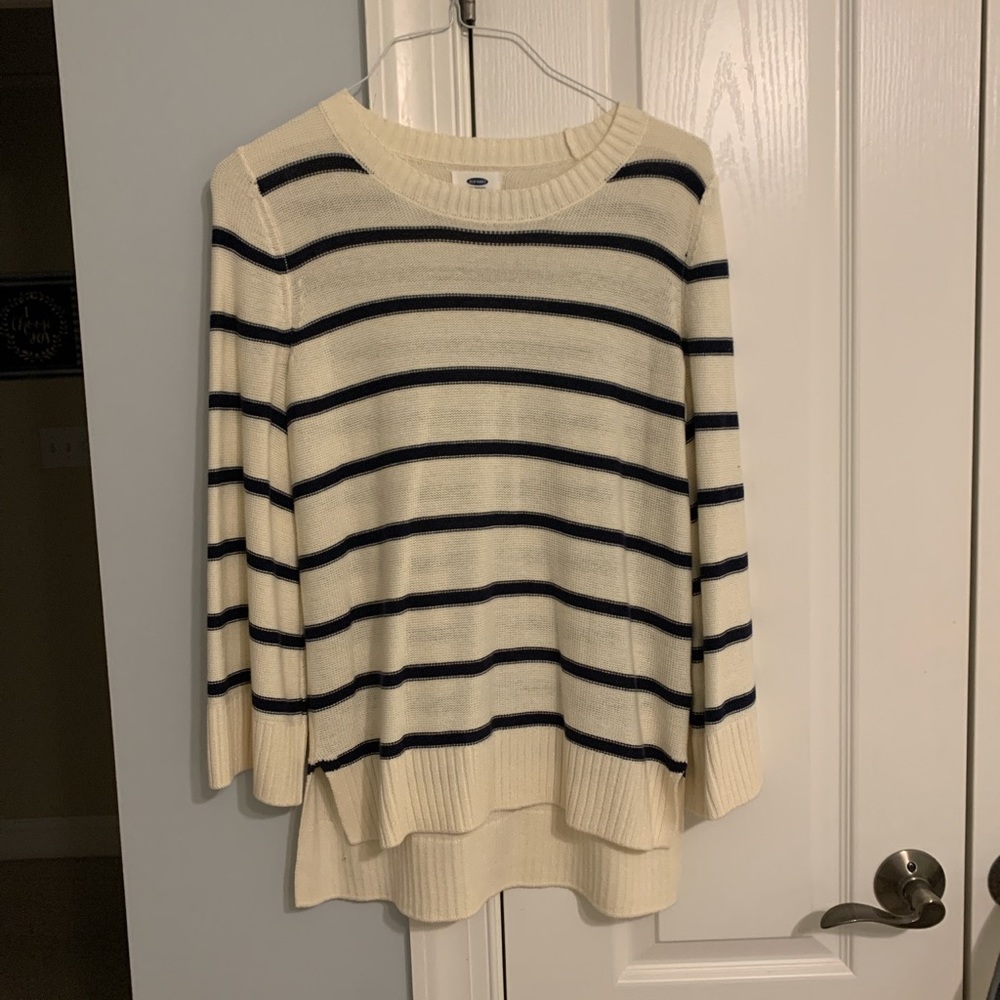 Old Navy sweater